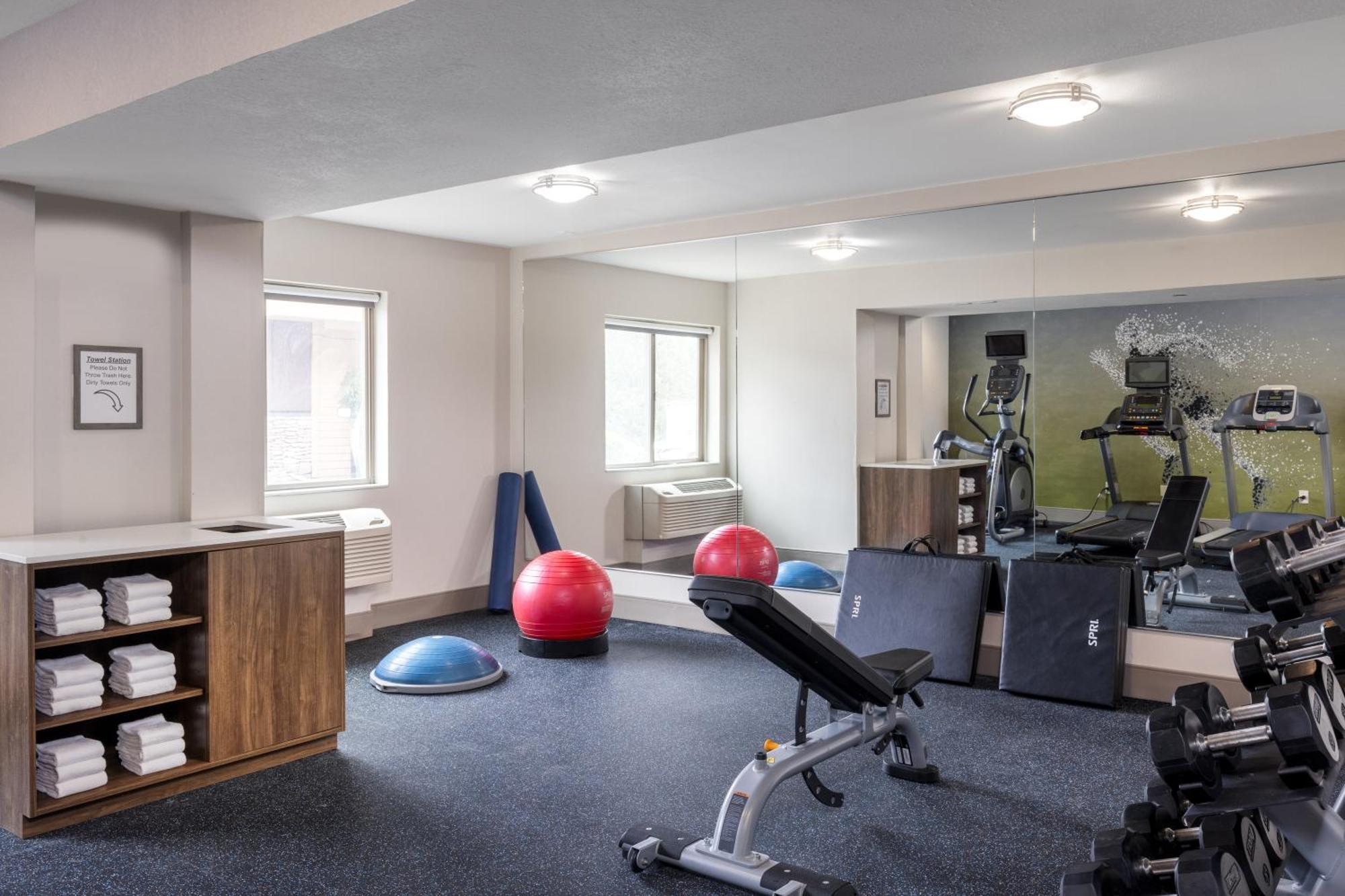 Holiday Inn Express Portland South - Lake Oswego By Ihg Esterno foto